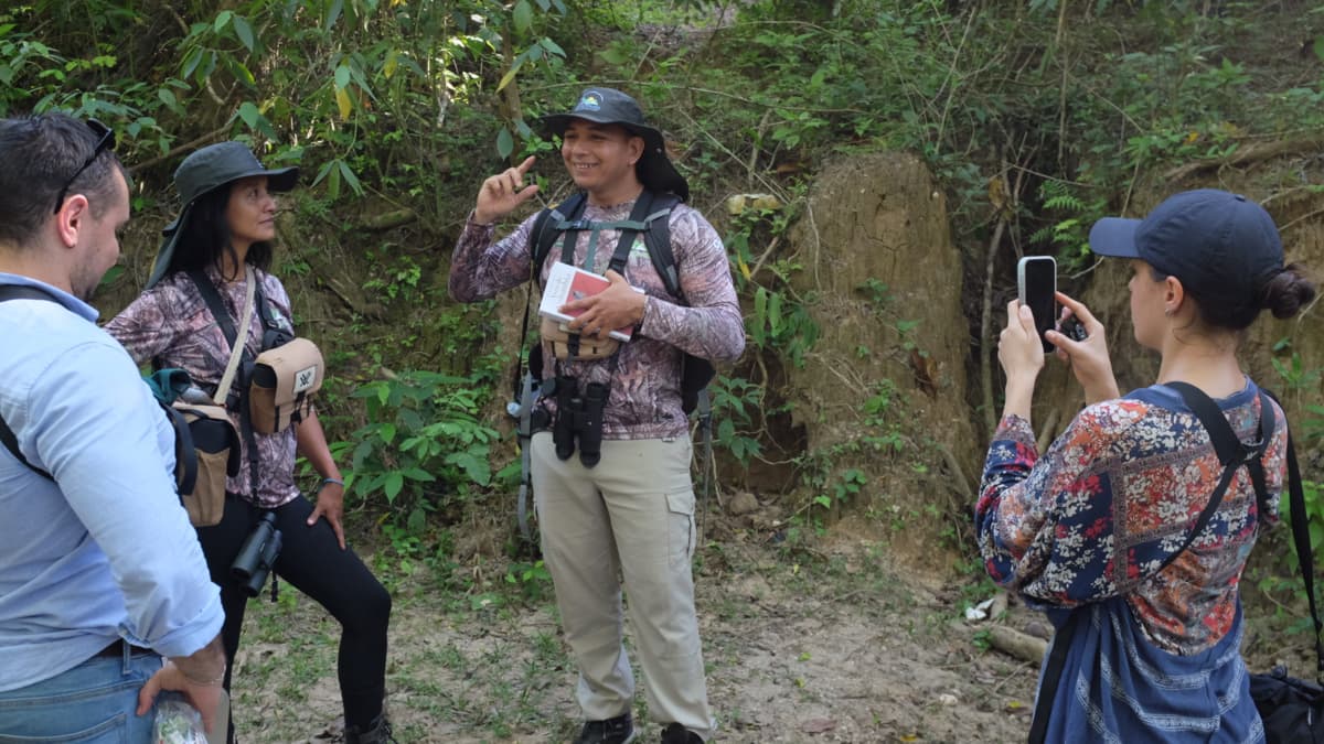 Jóvenes de Guachaca crean proyecto de aviturismo responsable en la Sierra Nevada