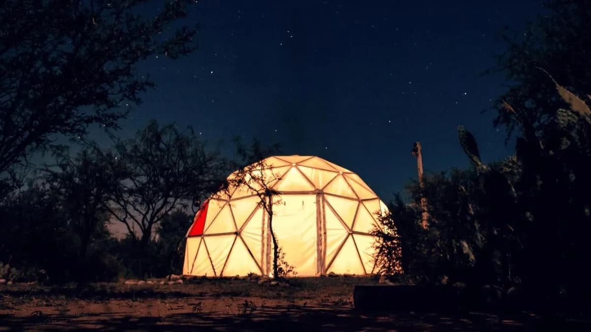 Airbnb apuesta por hoteles, inteligencia artificial y experiencias para centralizar todo el viaje