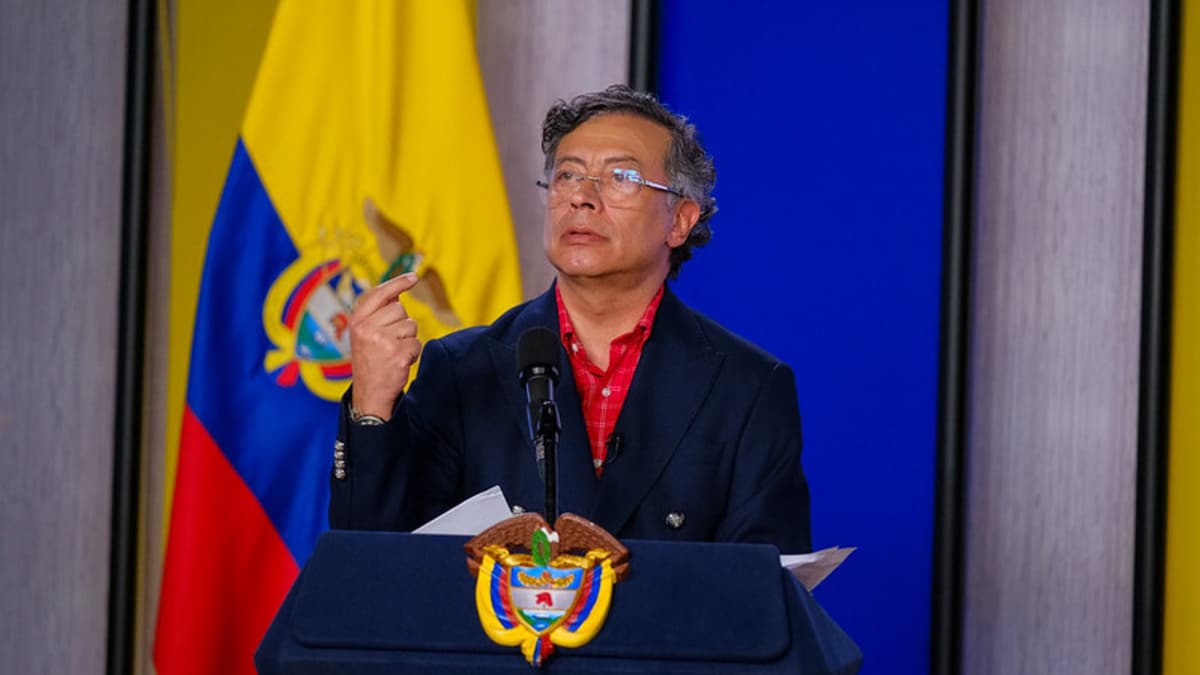 Retirar licencias a EPS: qué implica la orden de Petro y qué obstáculos enfrenta