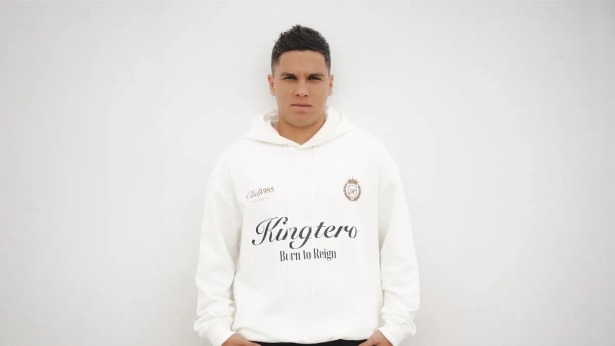 Juan Fernando Quintero lanza colección de ropa fusionando fútbol y moda urbana