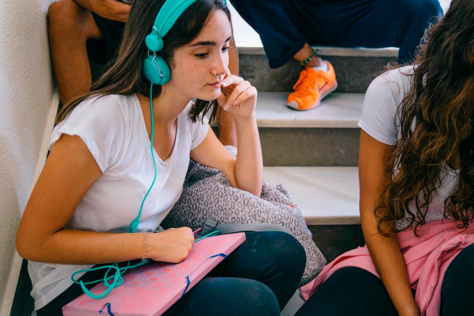 Depresión, redes sociales y falta de sueño: la crisis de salud mental en universidades colombianas