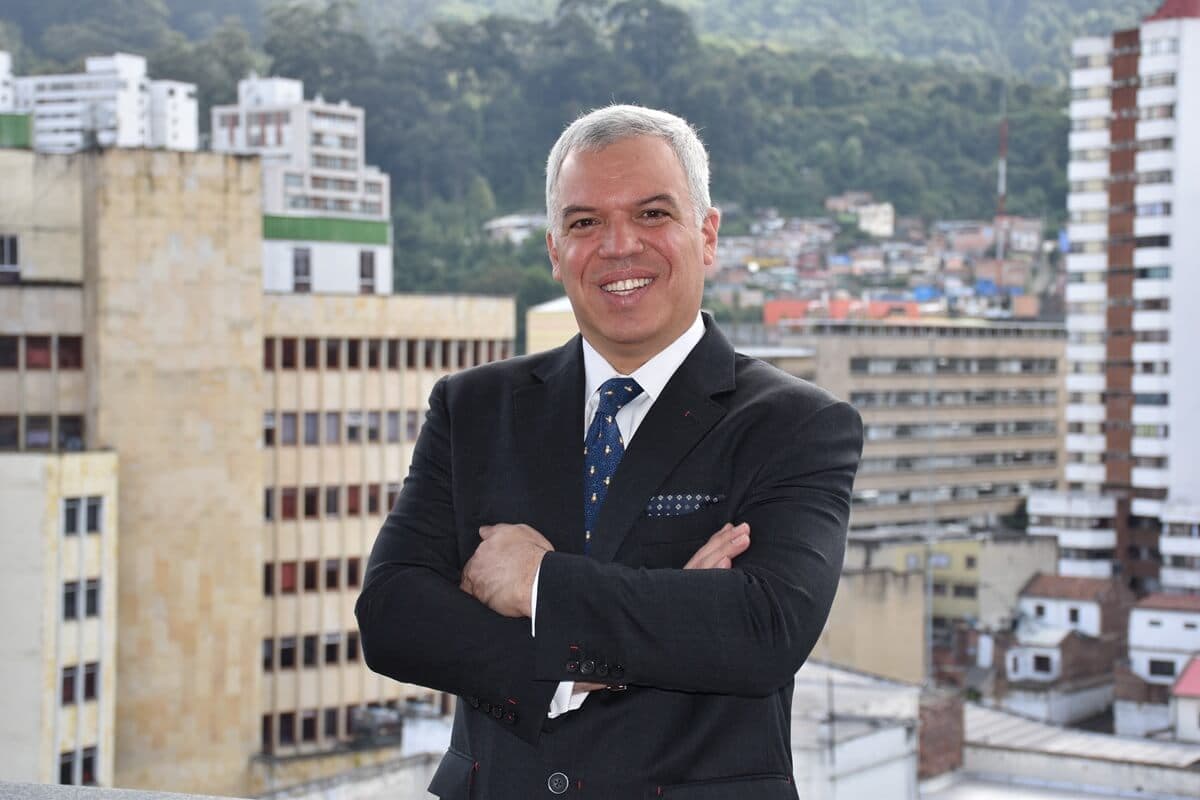 LinkMax invierte 120 millones de dólares para modernizar la conectividad de Colombia con fibra óptica