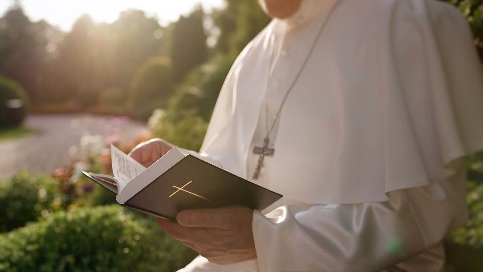 El Papa clama por frenar el control corporativo de la IA y proteger la diversidad cultural del Sur Global