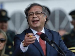 Petro propone reutilizar la infraestructura del tren de Cerrejón para beneficio de comunidades wayuu