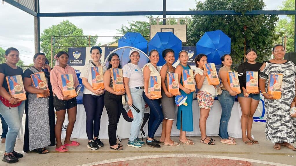 Riohacha refuerza 'Sombrilla Azul' para enseñar a niños a cuidar su cuerpo