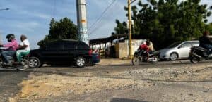 Riohacha acelera reparación de vías con estrategia "Lo tapamos ya"