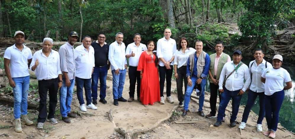 CorpoGuajira ratifica rechazo a proyecto minero y se reúne con comunidad de Cañaverales