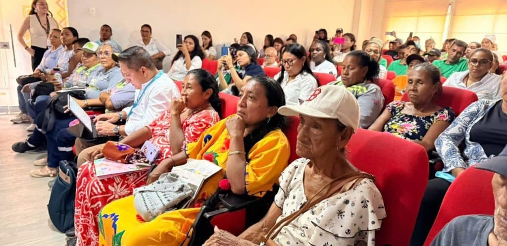 Riohacha firma pacto "Basura Cero" para mejorar condiciones de 200 familias recicladoras