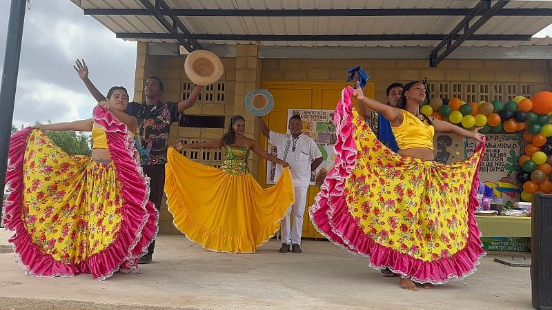 En Riohacha, estudiantes celebran con orgullo sus raíces afrocolombianas
