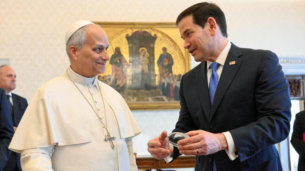 Rubio visita al papa León XIV en medio de tensiones entre Trump y el Vaticano