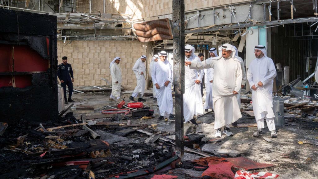 Golfo en llamas: Irán bombardea Kuwait mientras EE. UU. responde cerca de Ormuz
