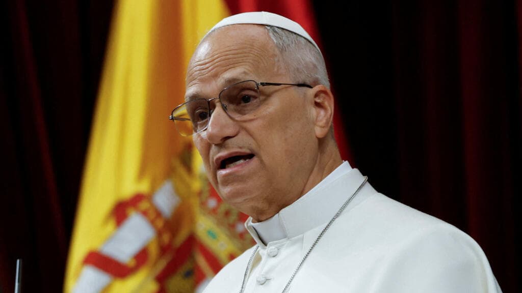 El papa León XIV insta a España a frenar el rearme y defender a migrantes en histórico discurso ante el Congreso