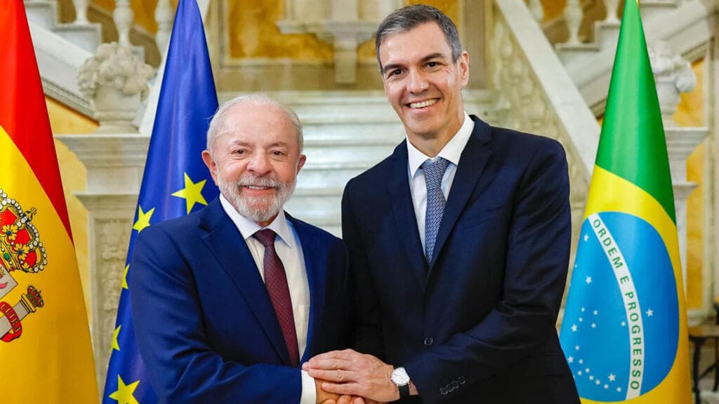 Lula y Sánchez sellan alianza progresista con 15 acuerdos mientras izquierda mundial se reúne en Barcelona