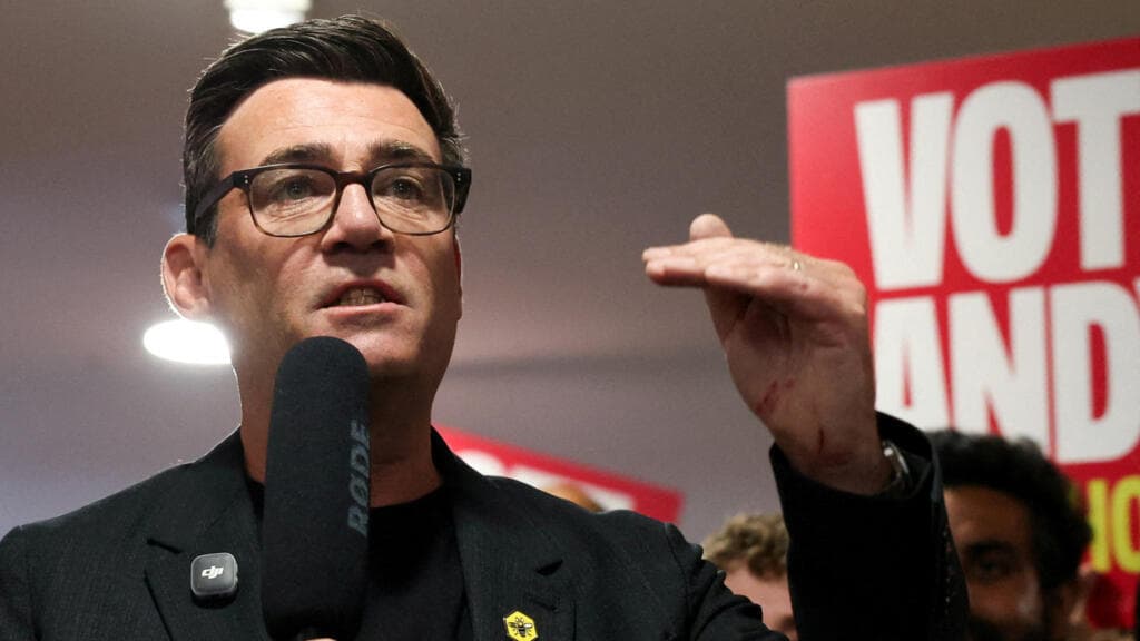 Andy Burnham gana elecciones en Reino Unido y aviva rumores sobre el futuro de Starmer