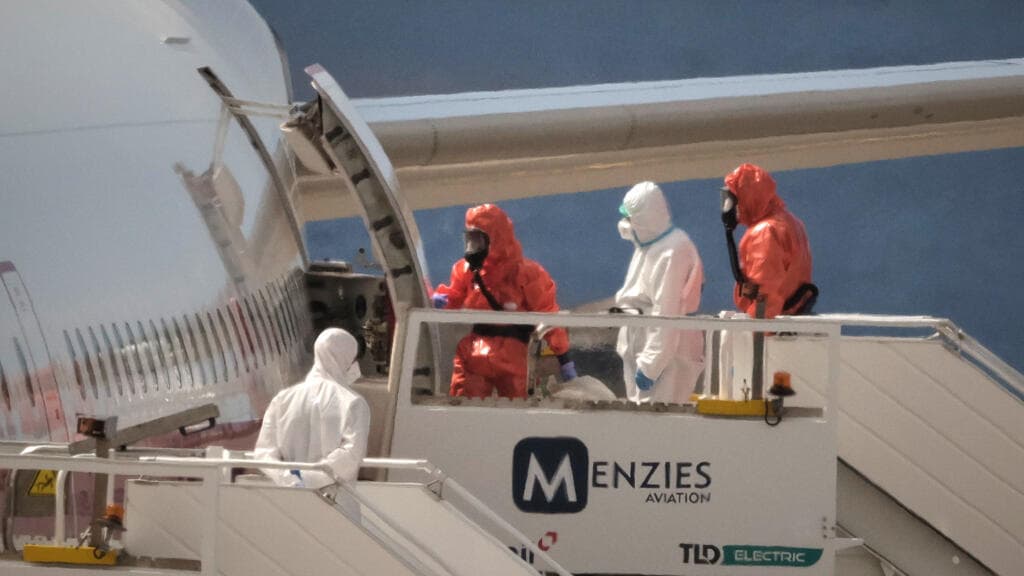 Evacúan crucero con brote de hantavirus en España: seis casos confirmados por la OMS