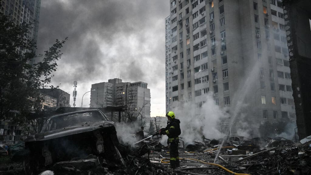 Kiev vuelve a arder: Rusia bombardea la capital ucraniana dejando al menos 20 muertos en cuatro días