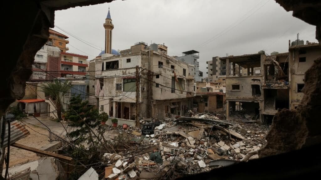 Líbano bajo sitio: un mes de bombardeos, más de un millón de desplazados y sin tregua a la vista