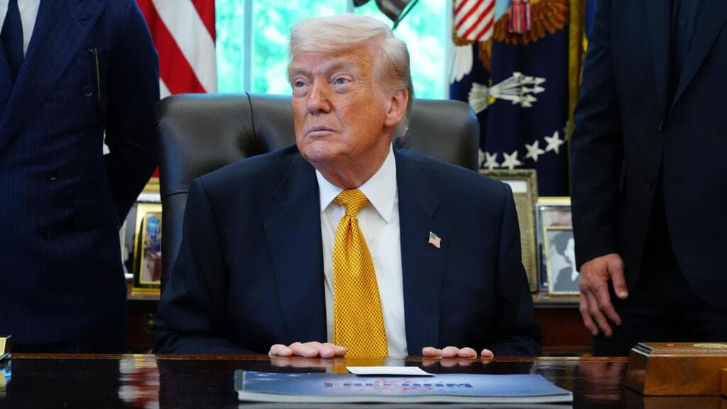 Trump promete resolver guerra con Irán "rápido" mientras Teherán niega ataque a buque surcoreano