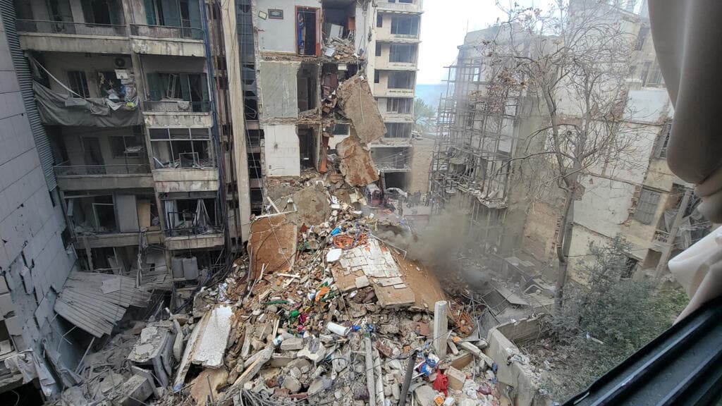 Bombardeos israelíes en Líbano amenazan con colapsar la frágil tregua entre Irán y Estados Unidos