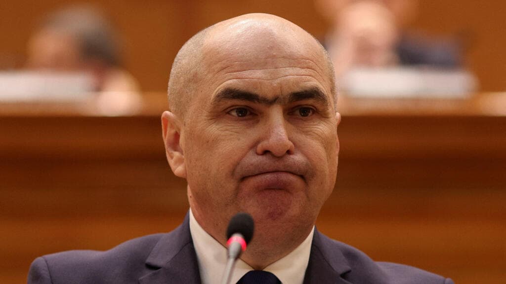 Cae Bolojan en Rumania pero Dan evita elecciones: ¿hacia dónde va el país?