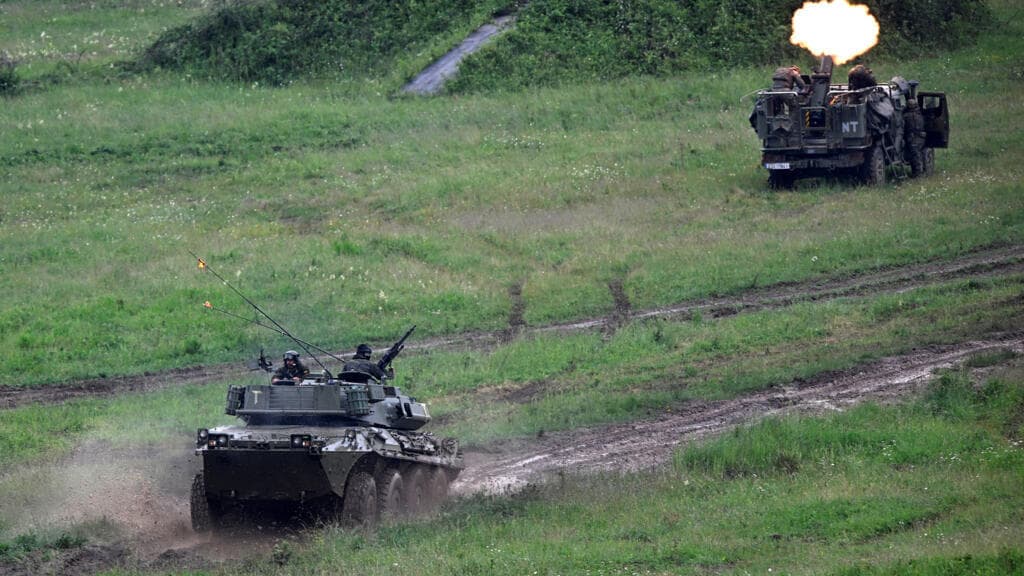 Caza francés derriba dron ruso sobre Letonia mientras la guerra en Ucrania rebasa fronteras