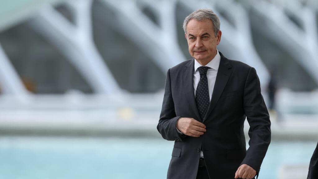 Rodríguez Zapatero logra aplazamiento de su declaración en caso Plus Ultra hasta junio