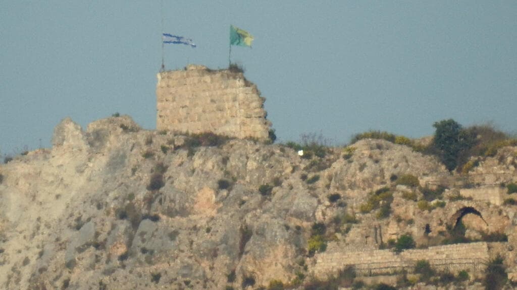 Israel retoma control del castillo de Beaufort en Líbano y ordena expandir su ocupación militar