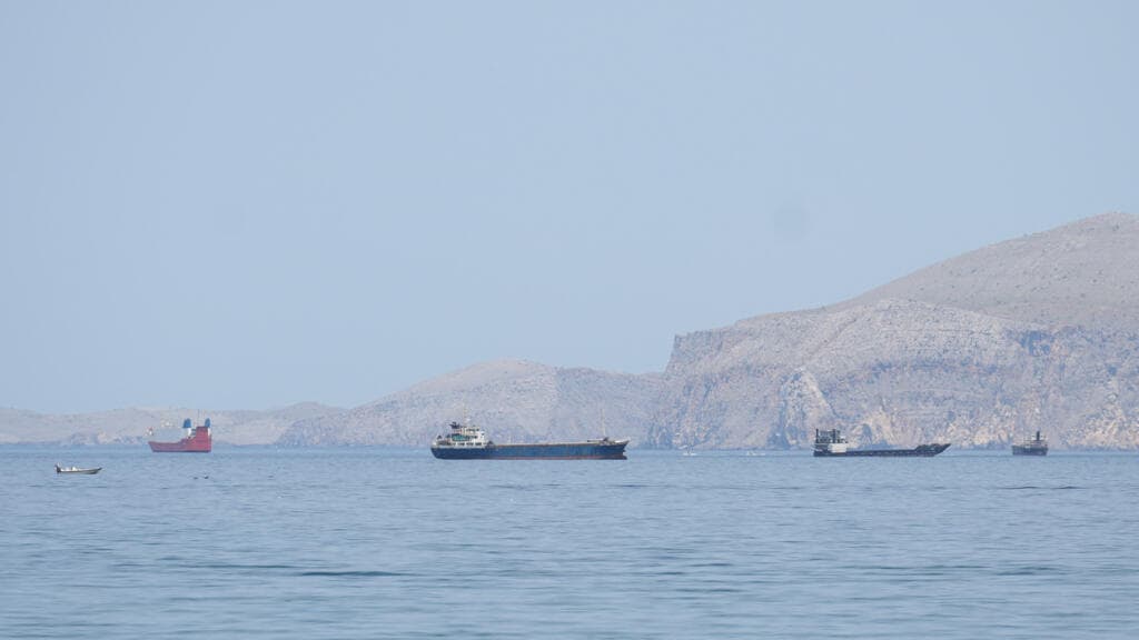 Enviados estadounidenses viajarán a Pakistán mientras Irán amenaza con responder al bloqueo naval