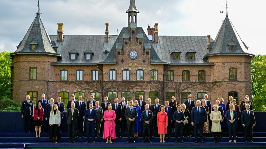 Europa confundida por los movimientos erráticos de Trump en bases militares de la OTAN