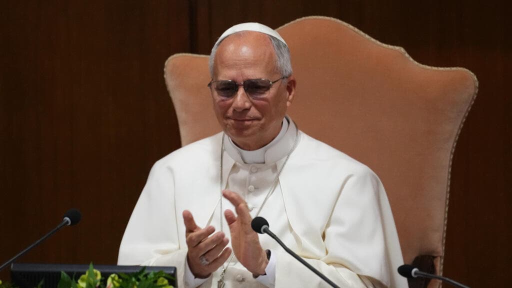 Papa León XIV exige regulación sólida de la IA en su primera encíclica "Magnifica humanitas"