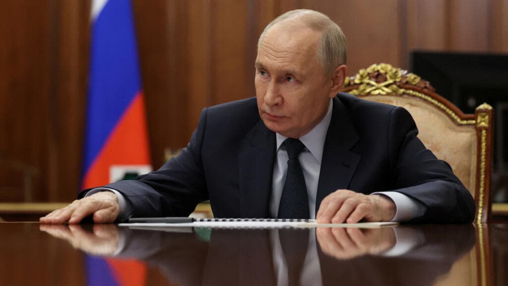 Rusia extiende tregua a tres días mientras la UE se prepara para negociar con Putin