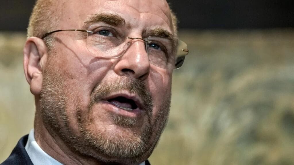 ¿Quién es Ghalibaf? El oficial iraní que Trump considera para negociar con Teherán