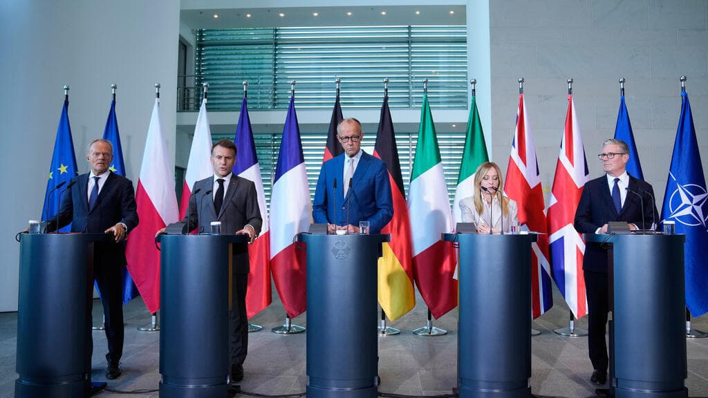 Europa se une en defensa mientras Trump asiste a cumbre de la OTAN "por respeto" a Erdogan