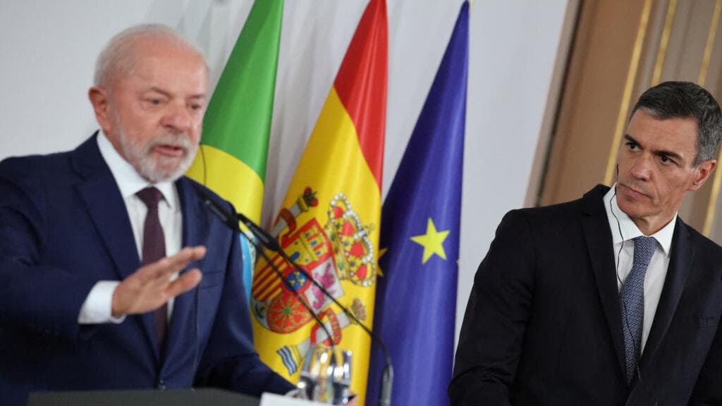 Sánchez y Lula lideran cumbre progresista en Barcelona contra avance de extrema derecha