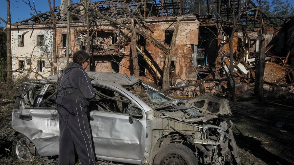Rusia arrecia bombardeos contra Kiev y Dnipro: 23 muertos y miles sin electricidad
