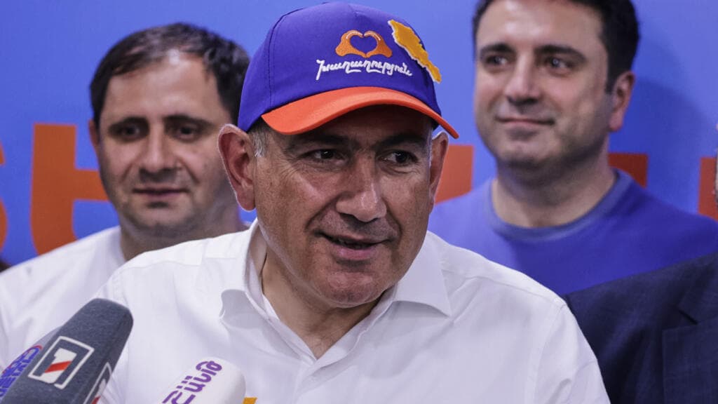 Armenia elige a Occidente: Pashinian gana comicios mientras Rusia denuncia injerencia electoral