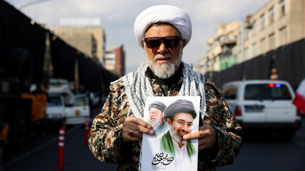 Irán tiene nuevo líder supremo, pero Trump e Israel advierten que no lo permitirán