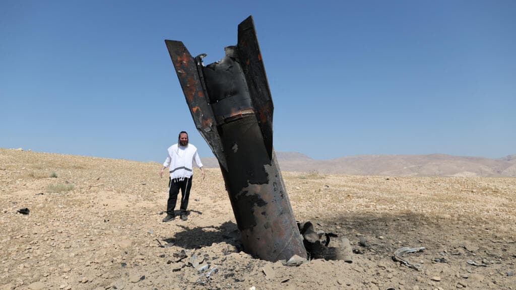 Irán detiene ataques a Israel pero advierte que los reanudará si continúan bombardeos en Líbano