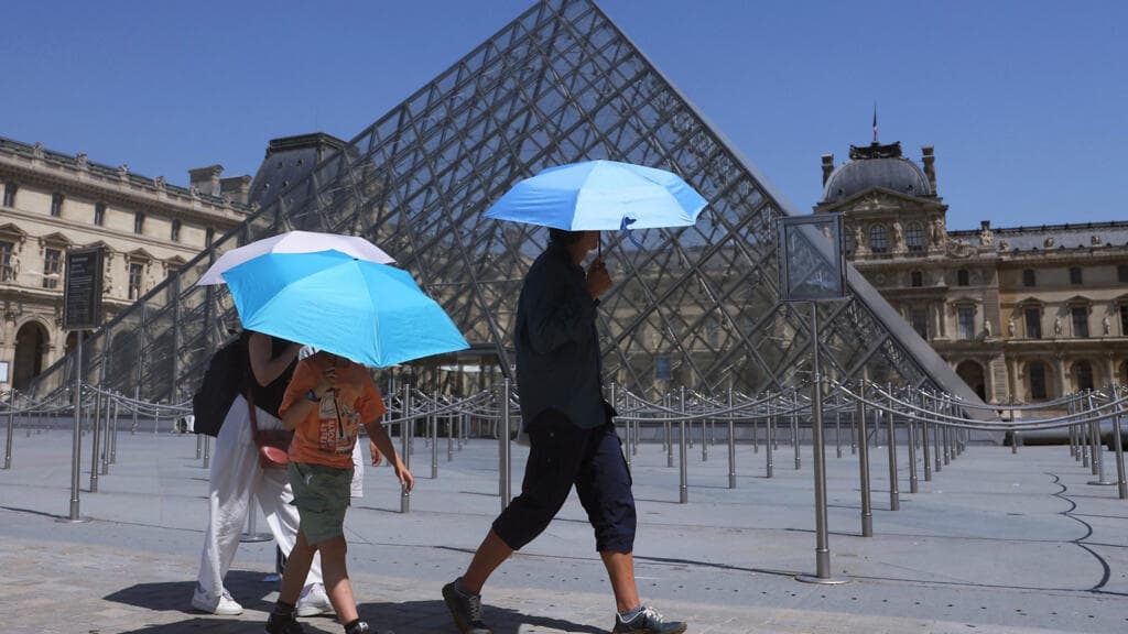 Europa se ahoga en el calor: Francia reporta mil muertes y se rompen récords históricos