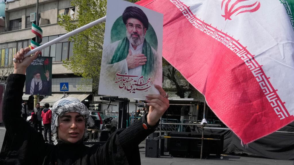 Irán asegura que ha derrotado al enemigo mientras continúan los ataques en Medio Oriente