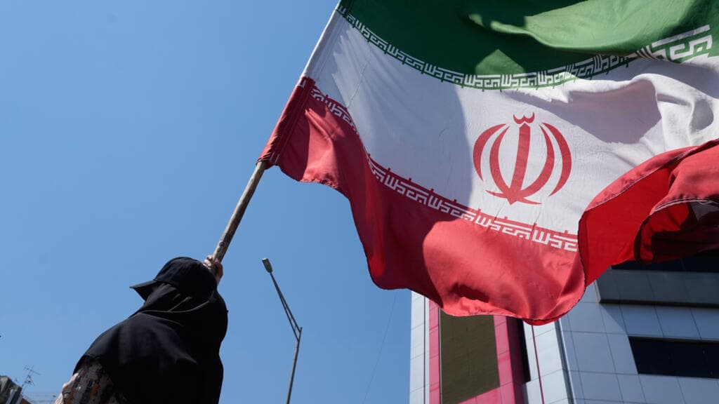 Irán acepta memorando con EE.UU. pero rechaza acuerdos sobre Ormuz y su programa nuclear