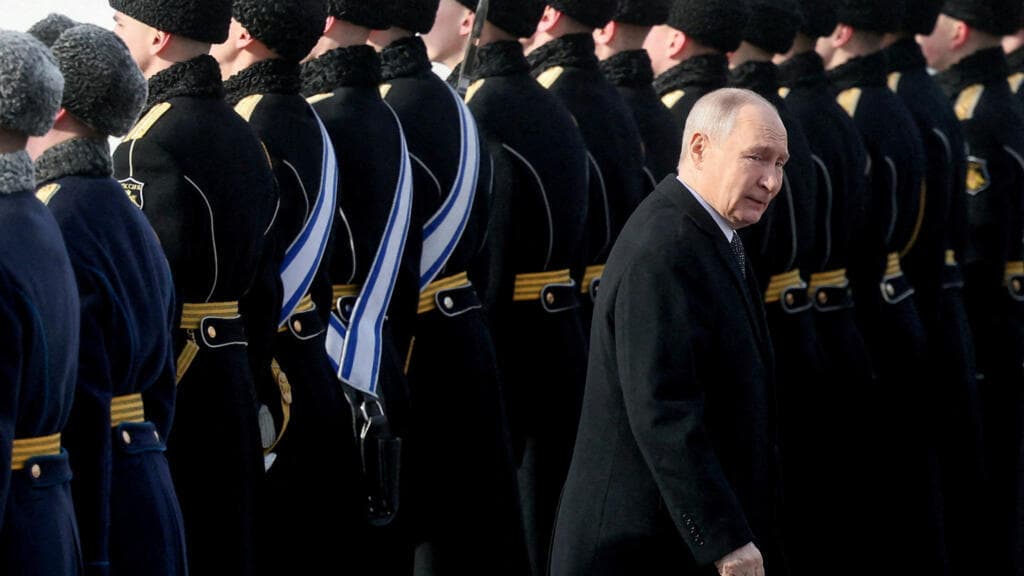 ¿Putin paranoico o blanco de guerra psicológica?: filtraciones revelan un Kremlin en crisis de desconfianza