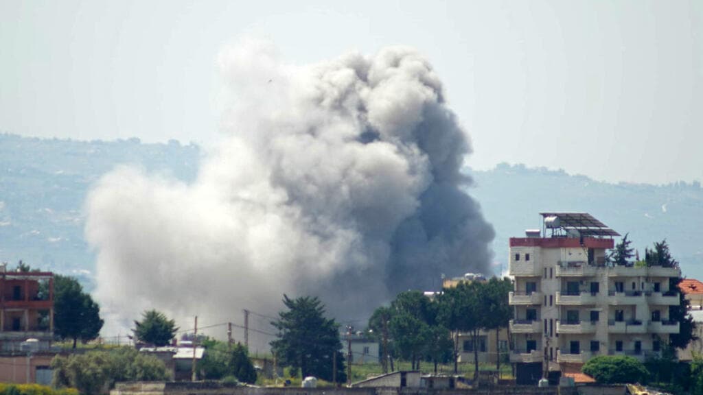 Israel reanuda ataques en Líbano y deja al menos un muerto pese al alto el fuego de abril