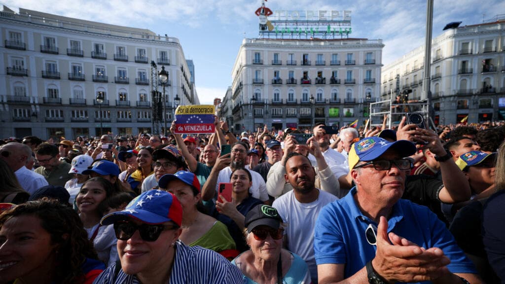 Cánticos racistas en acto pro-oposición venezolana en Madrid disparan tensión diplomática entre España y Caracas
