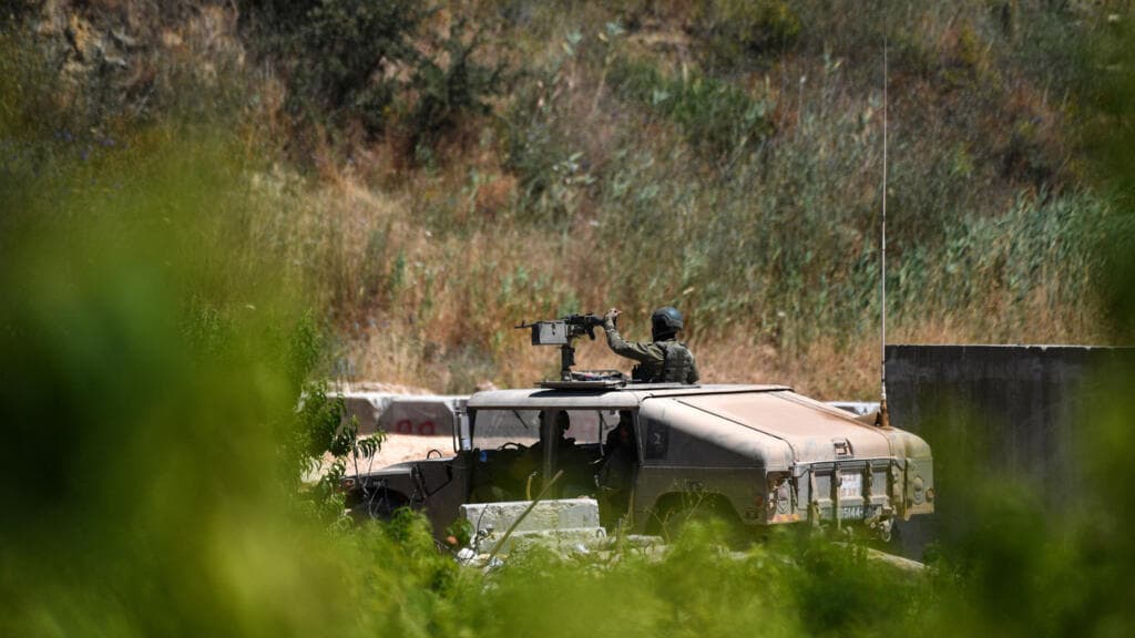 Israel y Líbano dialogan en Washington mientras mueren civiles y Teherán gana protagonismo