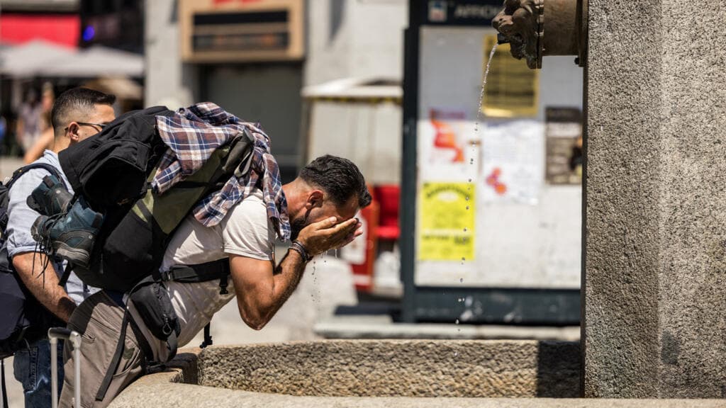 Ola de calor asfixia a Europa: 100 millones bajo temperaturas extremas mientras suben los muertos