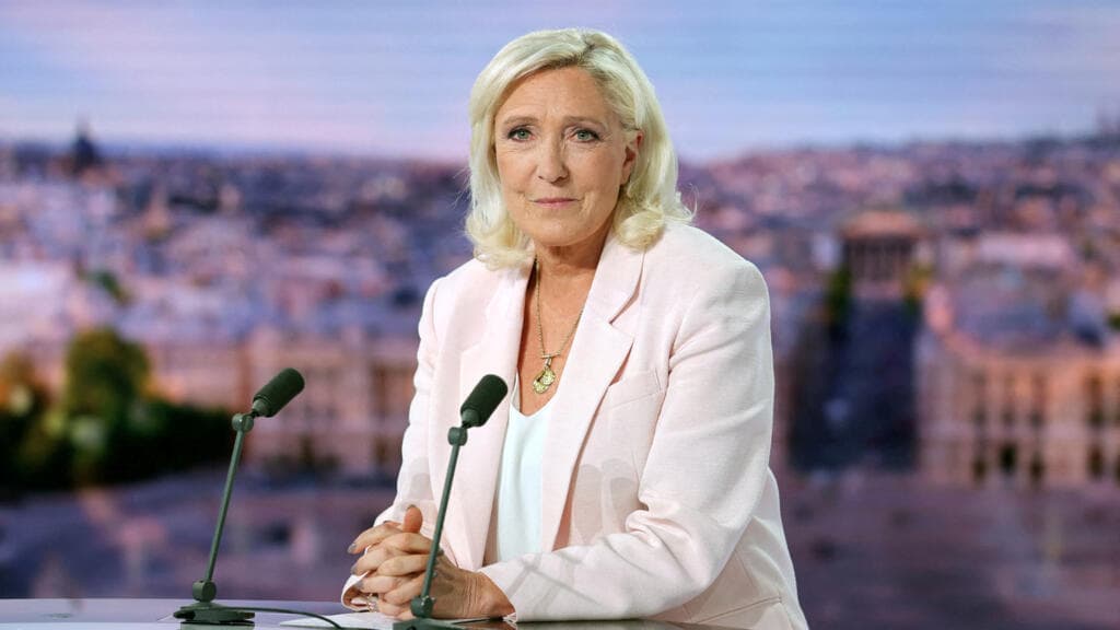 Marine Le Pen apuesta al tiempo judicial para esquivar su condena en la campaña presidencial