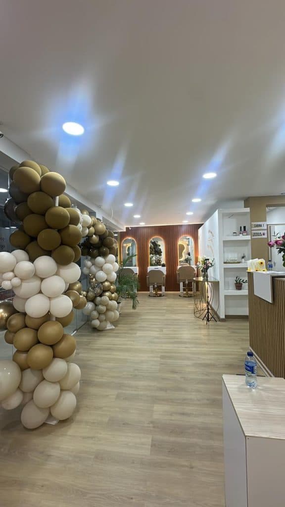 De las uñas en la cuadra al salón propio: la historia de Dany, la samaria que no se rindió