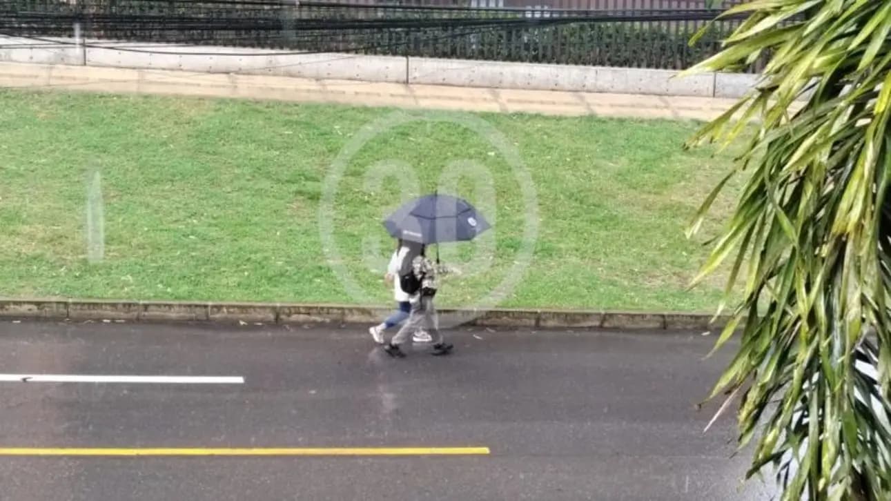 Lluvias fuertes azotan el sur del Valle de Aburrá: SIATA alerta sobre persistencia del aguacero