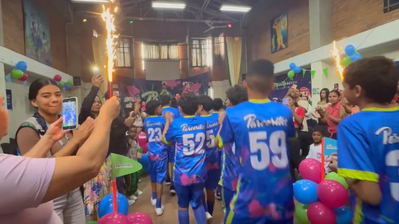 Medellín refuerza vigilancia en 30 colegios para frenar violencia entre estudiantes